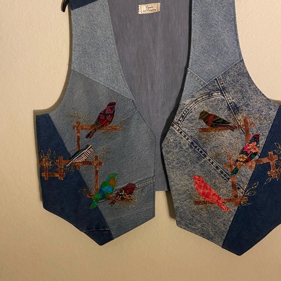 Vintage Signed Colorful Bird Embroidered Gold Trim Denim Grandmacore Vest XXL - Picture 5 of 15